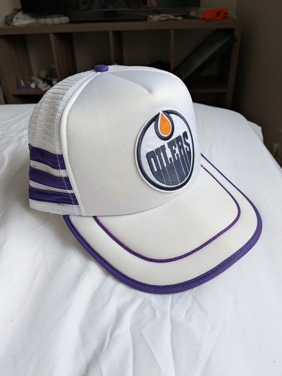 Headlines Other - Edmonton Oilers Vintage White & Purple Mesh Trucker Hat Custom Deadstock